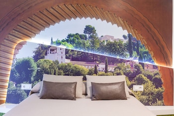 Family Suite (2 Adults + 2 Children)