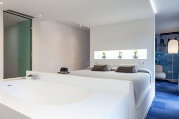 Junior Suite (2 Adults)