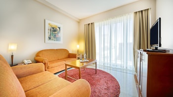 Junior Suite (Spa access included. 3 Adults)