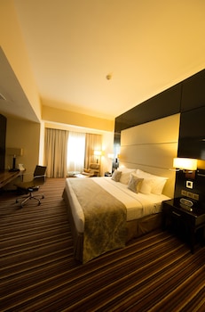 Suite, 1 King Bed, Non Smoking