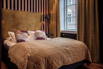 Standard Room, 1 Queen Bed, Non Smoking