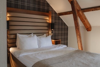 Double Room (Compact)