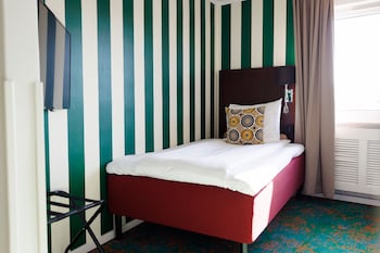 Classic Single Room