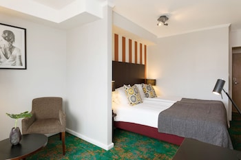 Classic Room Four