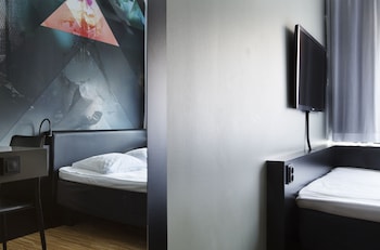 Double Room (Compact)
