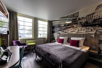 Classic Twin Room