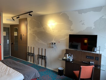 Classic Queen Room
