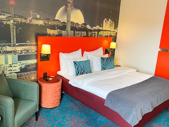 Classic Queen Room
