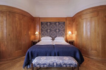 Junior Suite, 1 King Bed, Non Smoking, Sea View