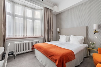 Standard Room, 1 Queen Bed, Non Smoking