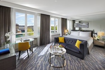 Mandarin, Room, River View