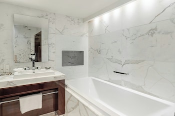 Royal Suite, 1 King Bed