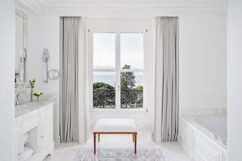 Junior Suite (Beau Rivage)