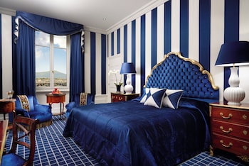 Exclusive Room, 1 King Bed, Lake View
