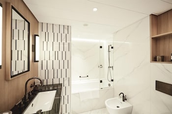 Deluxe Room (City)