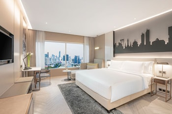 Grand Deluxe King Bed