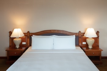 Superior Room, 1 King Bed