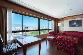 Grand Suite, 2 Double Beds, River View