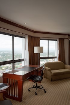 Deluxe Room, 1 King Bed (Premium)