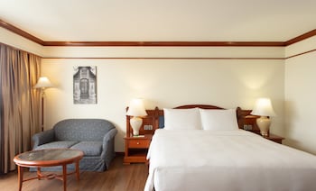 Deluxe Room, 1 King Bed