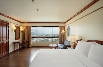 Deluxe Room, 1 King Bed