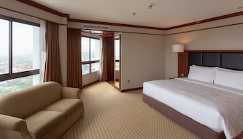 Deluxe Suite, 1 King Bed