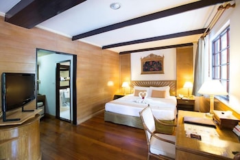 Honeymoon Double Room, Pool View