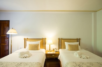 Deluxe Double or Twin Room, Pool View