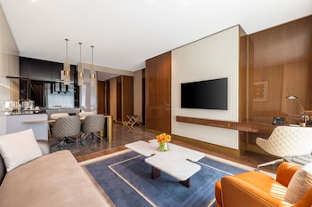 Suite, 2 Bedrooms (Single Sofa Bed)