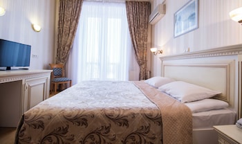 Luxury Suite