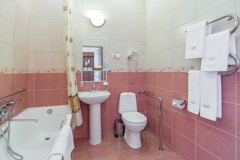 Standard Family Room