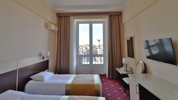 Panoramic Twin Room
