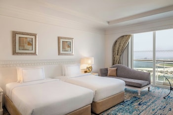 Club Room, 2 Twin Beds, Smoking, Oceanfront