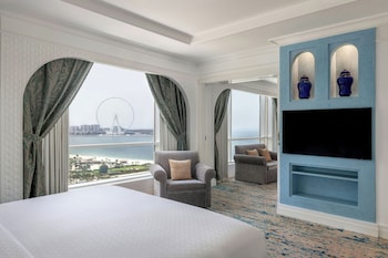 Tower Family Suite - Spacious 1-Bedroom with Partial Sea View and Private Beach Access