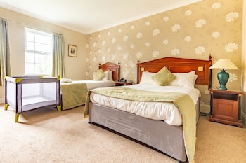 Spacious Manor Double