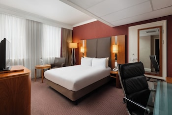 Premium Room, 1 Queen Bed (Top Floor)