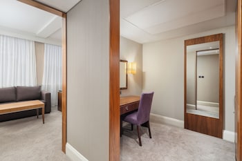 Premium Room, 1 Queen Bed with Sofa bed