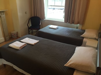 Standard Triple Room, Ensuite