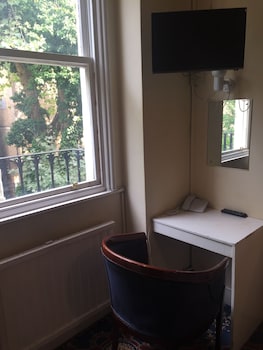 Basic Double Room, Shared Bathroom