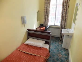 Basic Single Room, Shared Bathroom