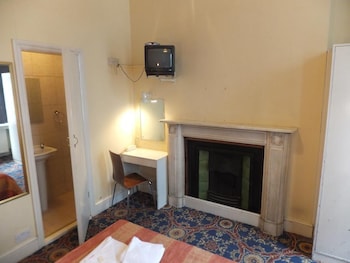 Standard Triple Room, Ensuite