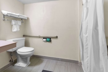 Room, 2 Queen Beds, Accessible, Non Smoking
