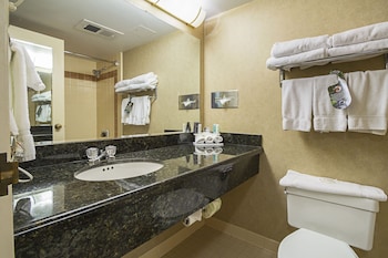 Suite, 1 King Bed with Sofa bed, Non Smoking