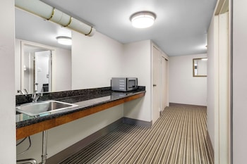 Room, 2 Queen Beds, Accessible, Non Smoking