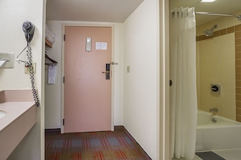 Standard Room, 2 Queen Beds, Non Smoking