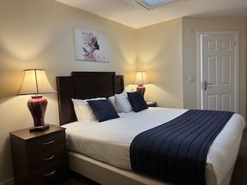 Small Double Room No Window
