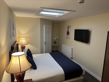 Small Double Room No Window