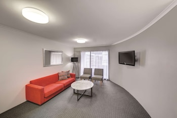 One Bedroom Apartment Balcony and Spa