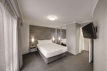 Standard Apartment, 2 Bedrooms (King or Twin)