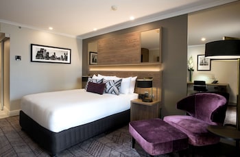 Superior Room, 1 King Bed